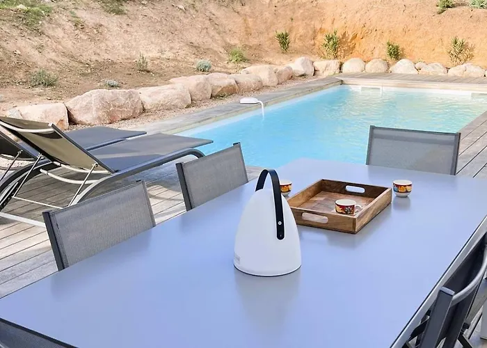 Copains, 5 Pers, Piscine Chauffée, 5 Mn Villa Cirendinu